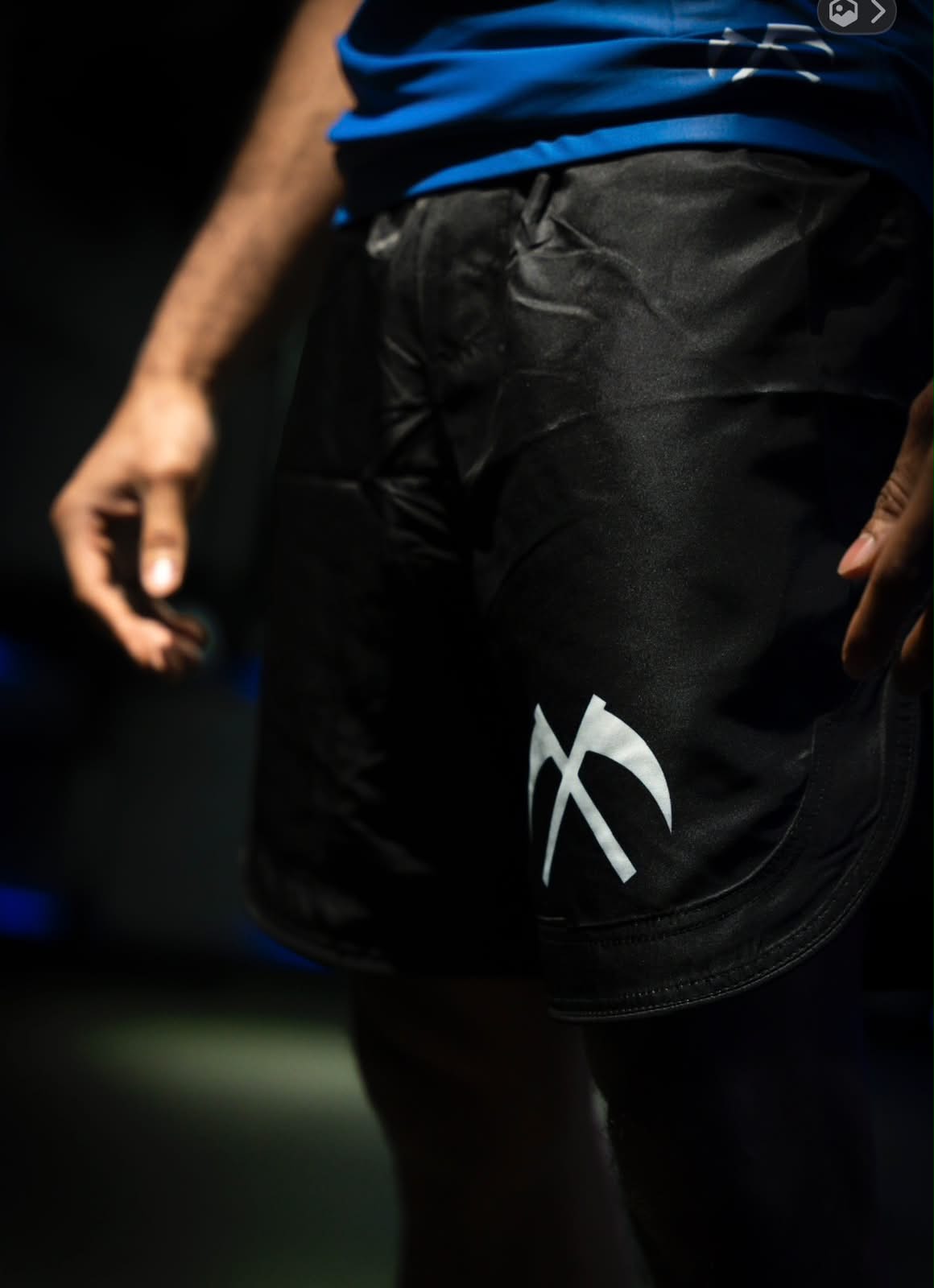 COMMANDER BLACK SHORTS