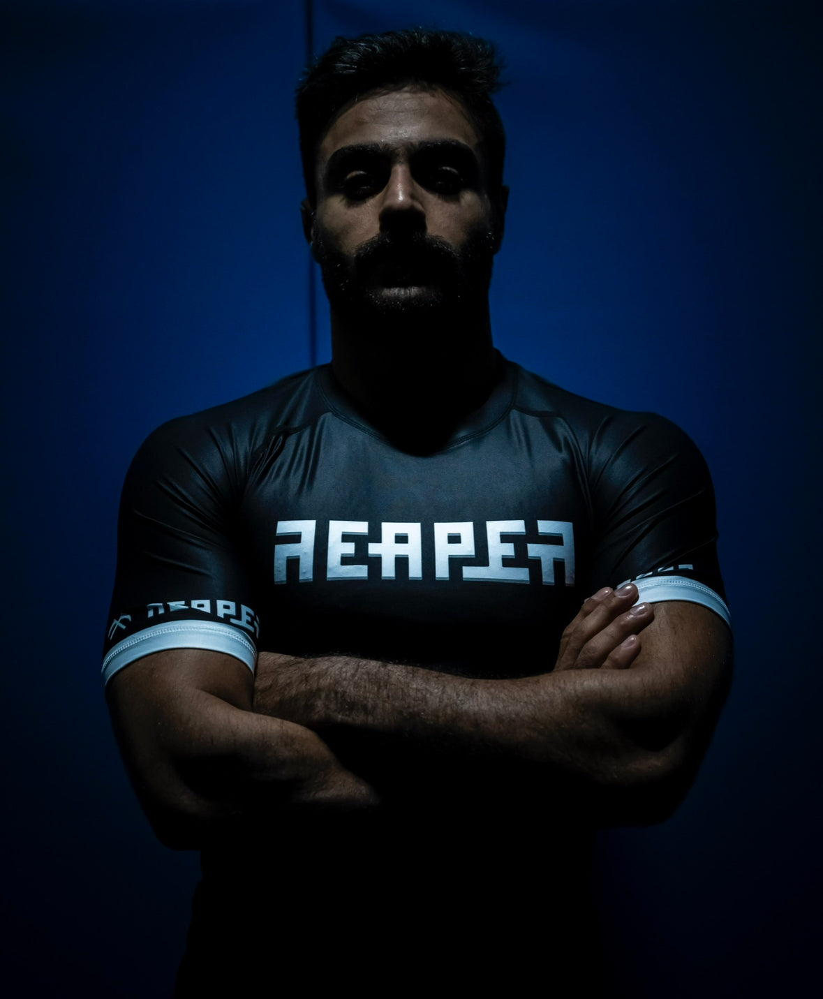 حصاد أسود المرتبة Rashguard