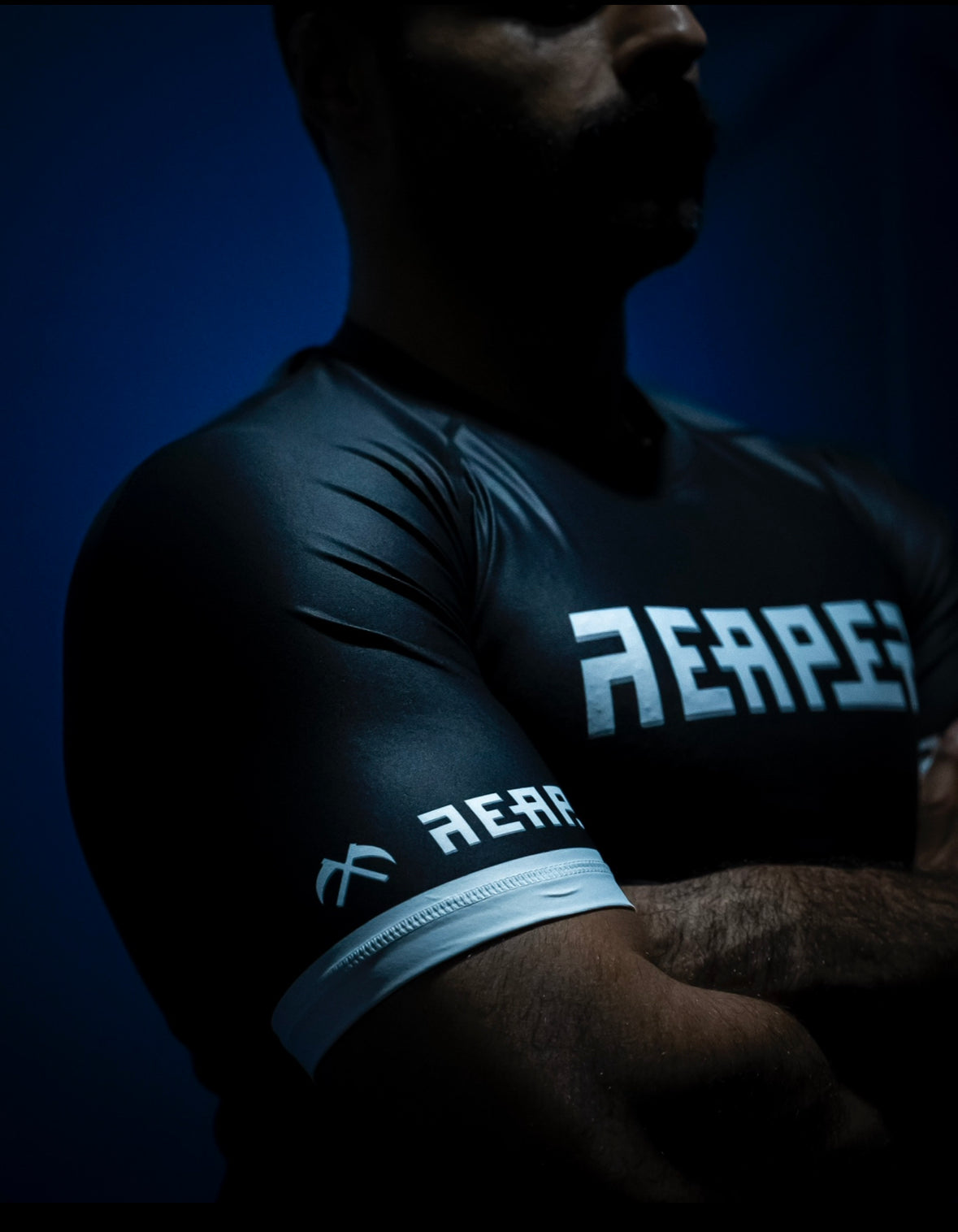 حصاد أسود المرتبة Rashguard